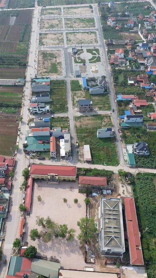 Chính chủ gửi lô đấu giá tân dân, đường 15.5m, vỉa hè 4m, kinh doanh, 110m giá 3x tr/m2.0967 635 ***
