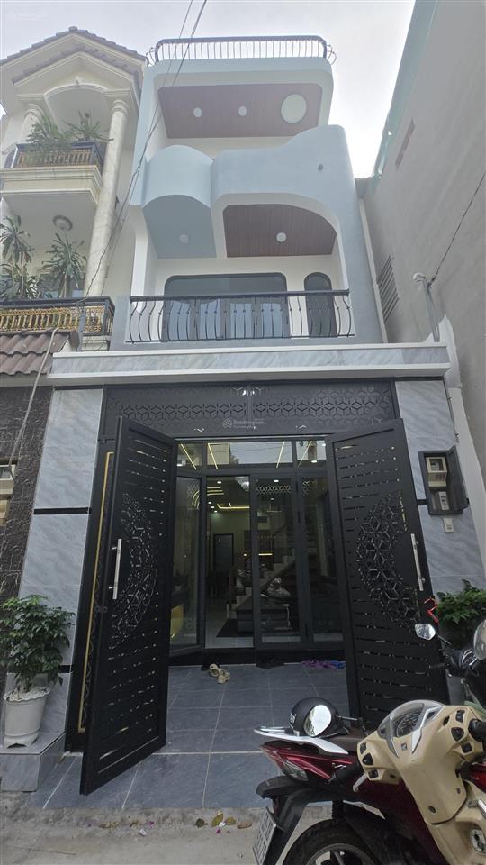 Bán nhà mới 100%, 3 tầng 4pn, hẻm xe hơi quay đầu, full nội thất. chỉ hơn 6tỷ