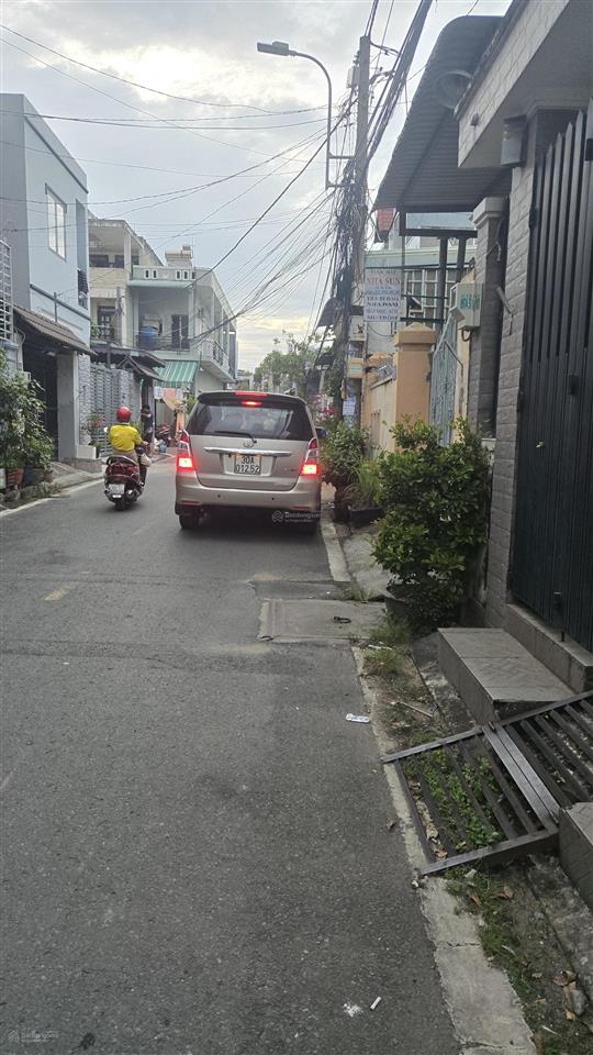 Bán nhà mặt tiền hẻm thông xe tải tránh nhau, dt 136m2 ngang khủng 6.5m. chỉ 10 tỷ