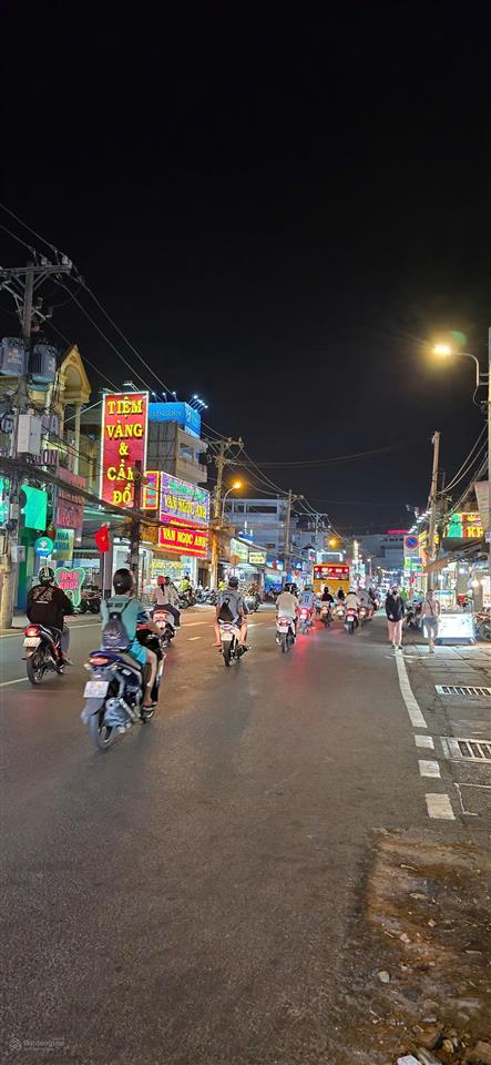 137 tr/m2 lô đất mặt tiền lê văn việt gần vincom. 6x25m, nh 12m. ctxd hầm, 7 tầng, 1200m2 sàn