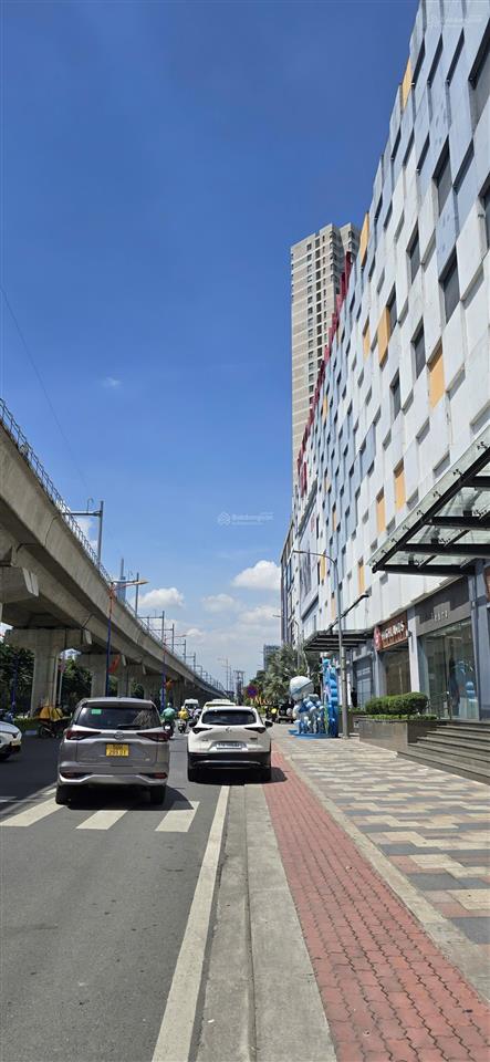 ~130 tr/m2 lô góc 30x20m đường rộng 16m gần trạm ga rạch chiếc. phù hợp xây vp, chdv hoặc phân lô