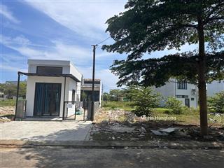 Trục đường vũ văn cẩn 7m5 hướng tây nam diện tích 106,3m b2.9 hướng tây,