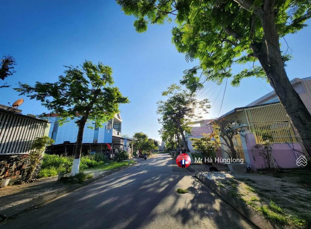 Bán lô đất cao sơn 8, tân trà. dt 100m2, giá 4,5 tỉ