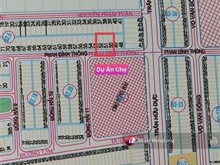 Bán đất biển tân trà đường phan đình thông,đối diện chợ, dt 140m2