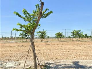 Cc cần bán lô đất đẹp, cạnh sông, view công viên khu nam hòa xuân.  0934 956 ***