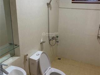 Cho thuê nguyên tầng 3 nhà căn hộ gia đình cho thuê ngắn hạn/dài hạn loại phòng, 2pn, 1 wc, bếp