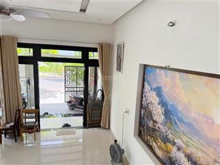 Bán biệt thự 2 tầng đường lê hữu khánh  đường thông sông, sát công viên cực đẹp