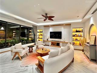 Chắc chủ cầm chìa khoá  siêu biệt thự 3 tầng đường mỹ đa tây 1 nam việt á, cách sông vài bước chân