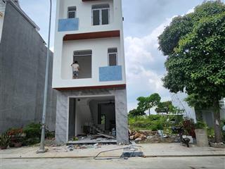 Bán nhà mới hoàn thiện gần vincom 550 dĩ an