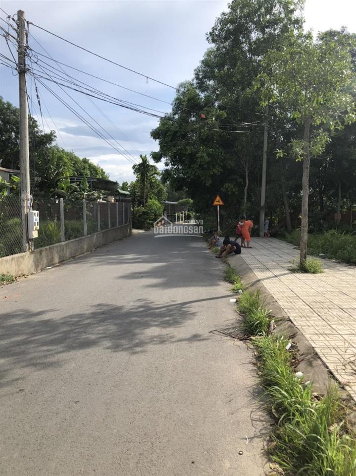 Đất ngay ngã tư hoà lợi, phòng công chứng hòa lợi  bình dương. giá 2 tỷ 250. tổng 380m2
