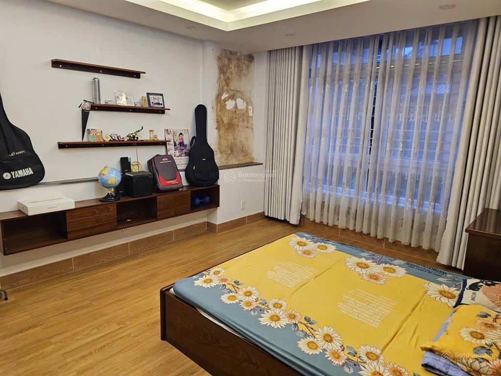 Đường số 5 tiamo, gần sông và view khu biệt thự, căn duy nhất giá rẻ. 0933 292 ***