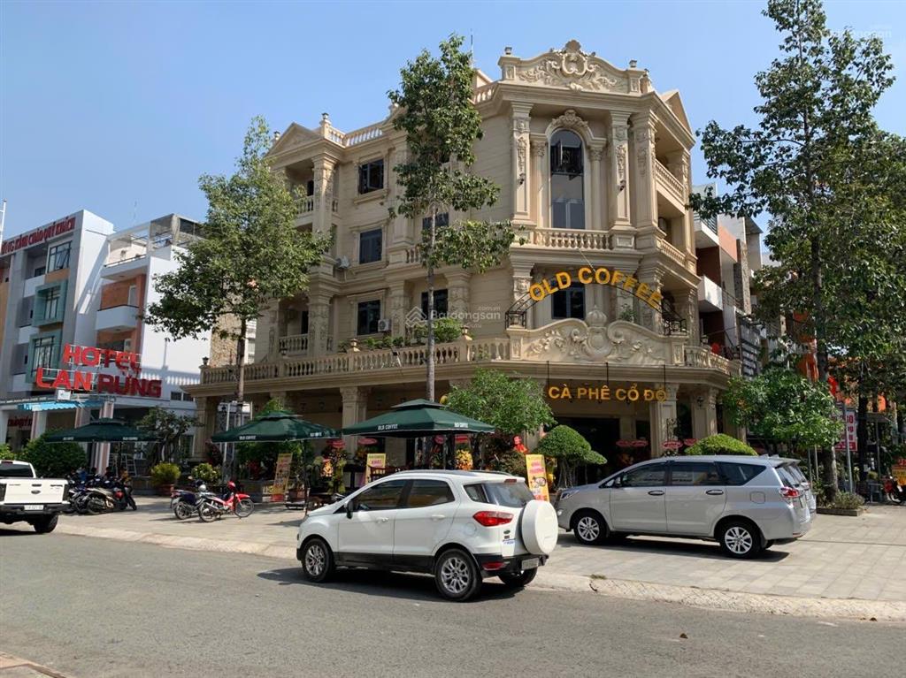Mặt tiền đồng khởi, căn nhà 3 mặt tiền vip nhất thành phố mới. 0933 292 ***