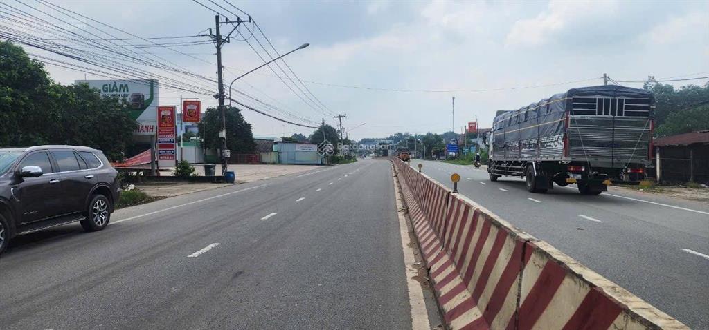 Mặt tiền dt747 thuộc bình mỹ, bắc tân uyên, ngay khu công nghiệp. giá rẻ. 0933 292 ***