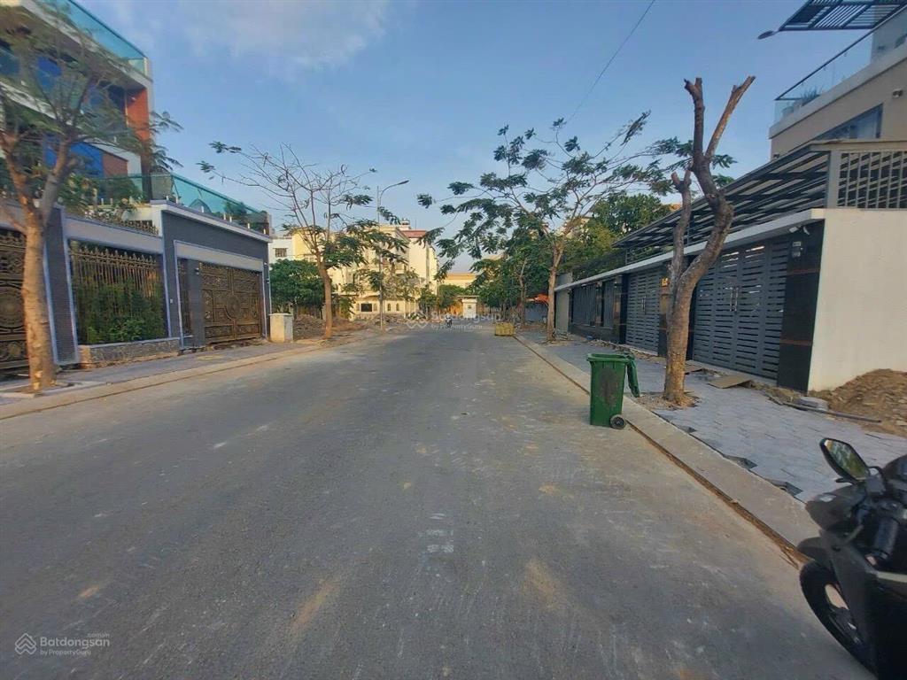 Bán đất khu biệt thự seasons thuận an, đất ngay trung tâm, giá rẻ,  0933 292 ***