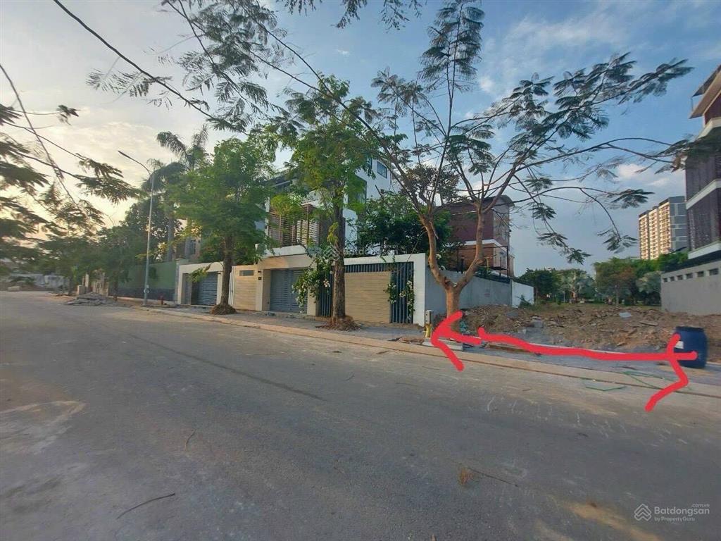Bán đất khu biệt thự seasons thuận an, đất ngay trung tâm, giá rẻ,  0933 292 ***