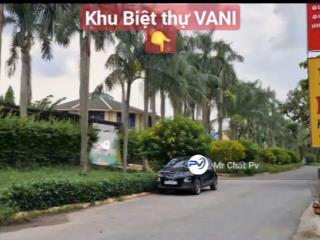 Bán đất ngày cổng kcn vsip 1  3463m2, bên cạnh khu biệt thự vani