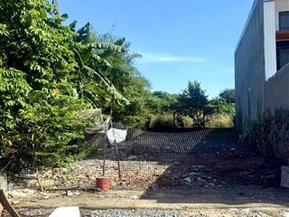 Bán lô đất 7mx18m, tc 50m2 mặt tiền dx 081 trục đường lớn, giá 3.3 tỷ shr giao dịch ngay