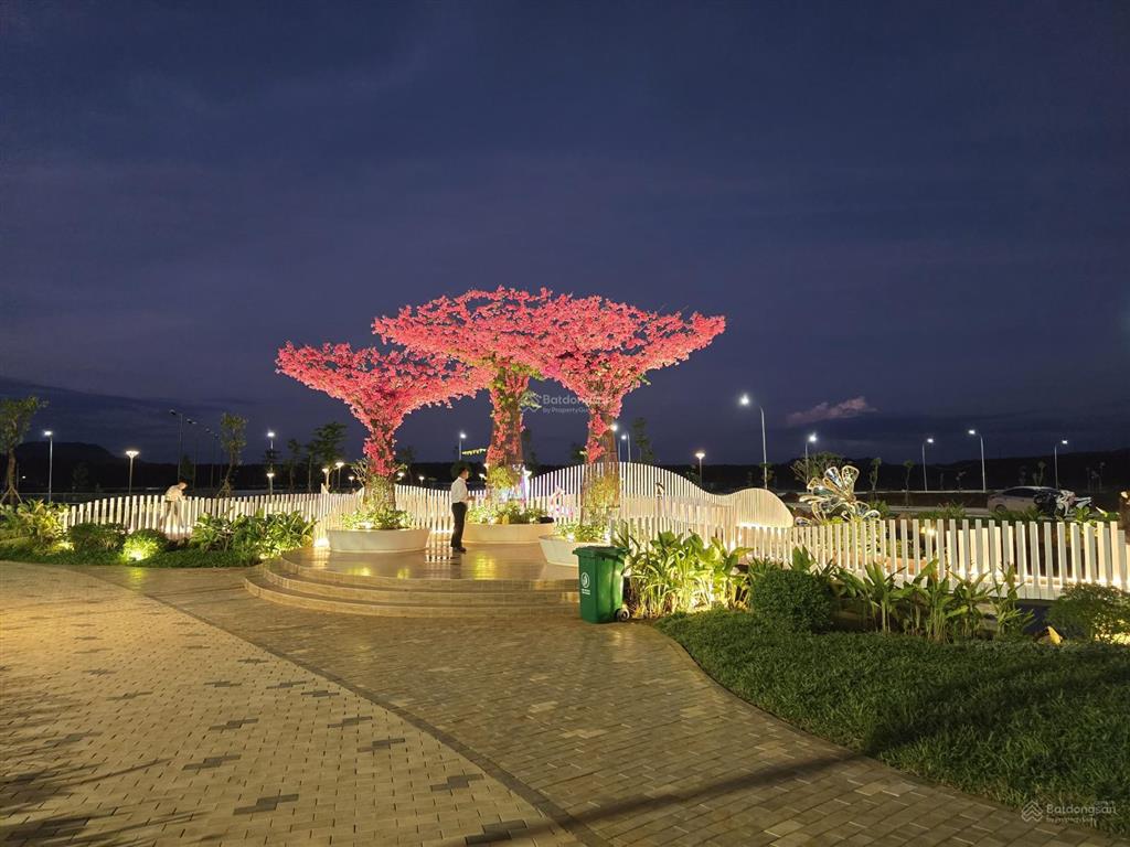 Đất biệt thự ngay ngã 4 dầu giây đi sân bay long thành đà lạt, chợ đầu mối dầu giây 0919 139 ***