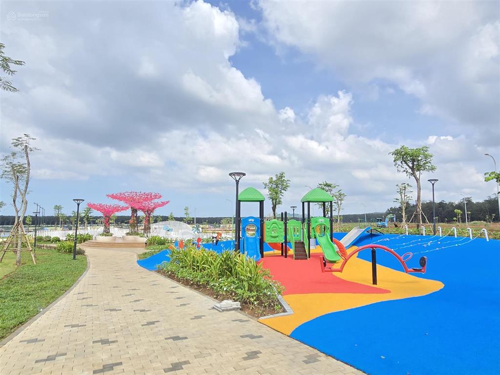 Đất biệt thự ngay ngã 4 dầu giây đi sân bay long thành đà lạt, chợ đầu mối dầu giây 0919 139 ***