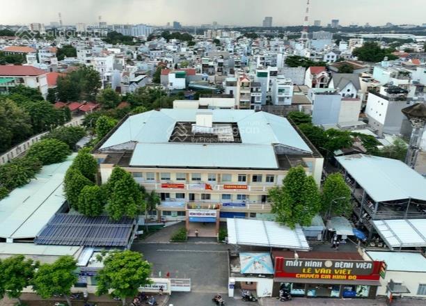 Xả lỗ 5 tỷ, bán cặp đất góc 2 mặt tiền ngay lê văn việt, quận 9  240m2 full thổ giá chỉ 20 tỷ