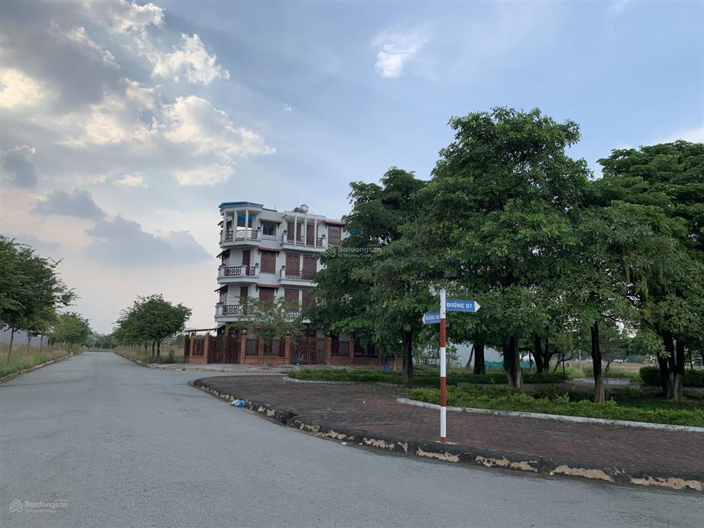 Chủ cần ra gấp 3 lô trục chính tây tứ trạch đường d1, d2, d7 khu đô thị bình nguyên, sổ sẵn