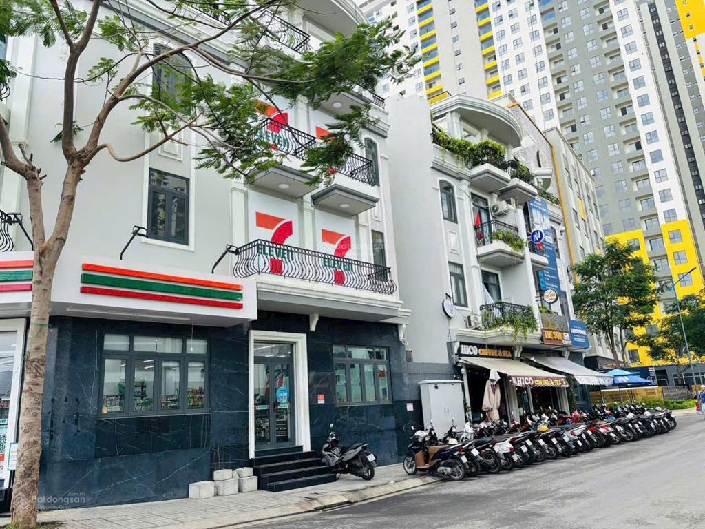 Nhà phố mặt tiền đường thống nhất, trái tim khu đô thị bcons city, thanh toán 3 tỷ nhận nhà ngay