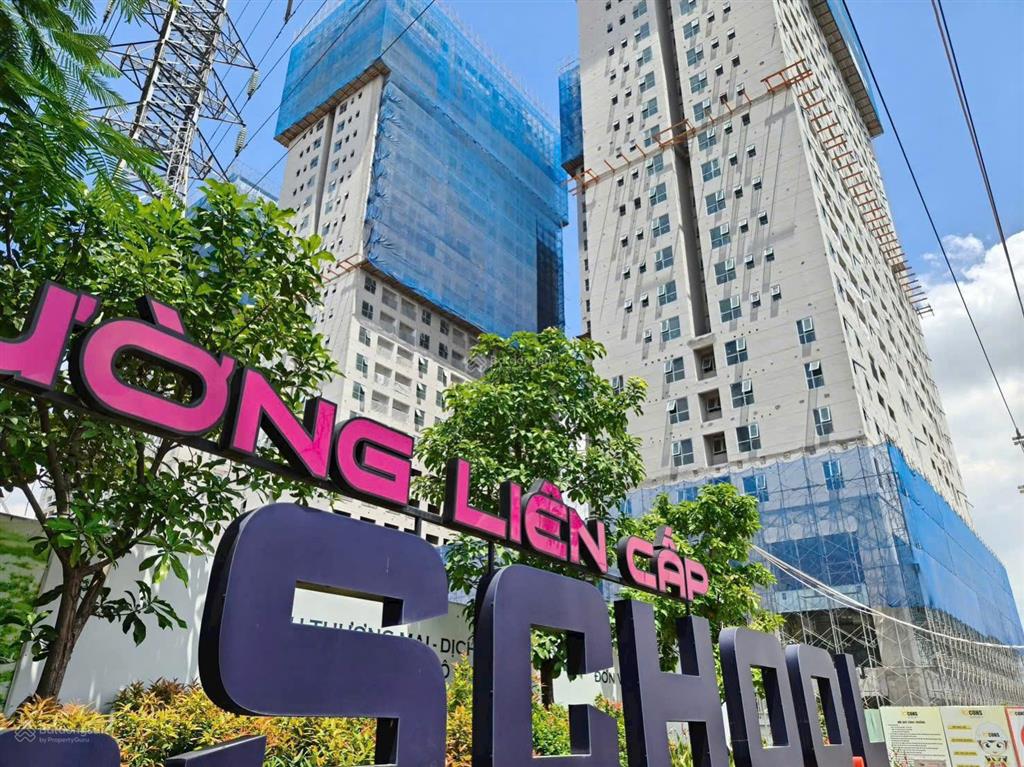Nhà phố mặt tiền đường thống nhất, trái tim khu đô thị bcons city, thanh toán 3 tỷ nhận nhà ngay