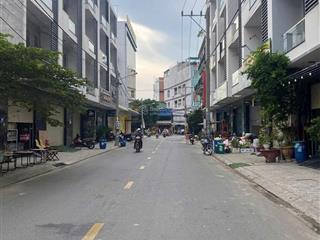 Nhà phố 4 tầng  kdc hương sen sát phạm văn đồng thuộc tp di an binh dương