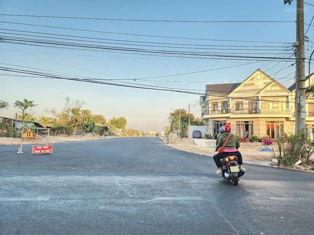 Hồ chí minh quận bến cát dtsd 535m2 có nhà to sân rộng thông 6 ngã 2.59 tỷ