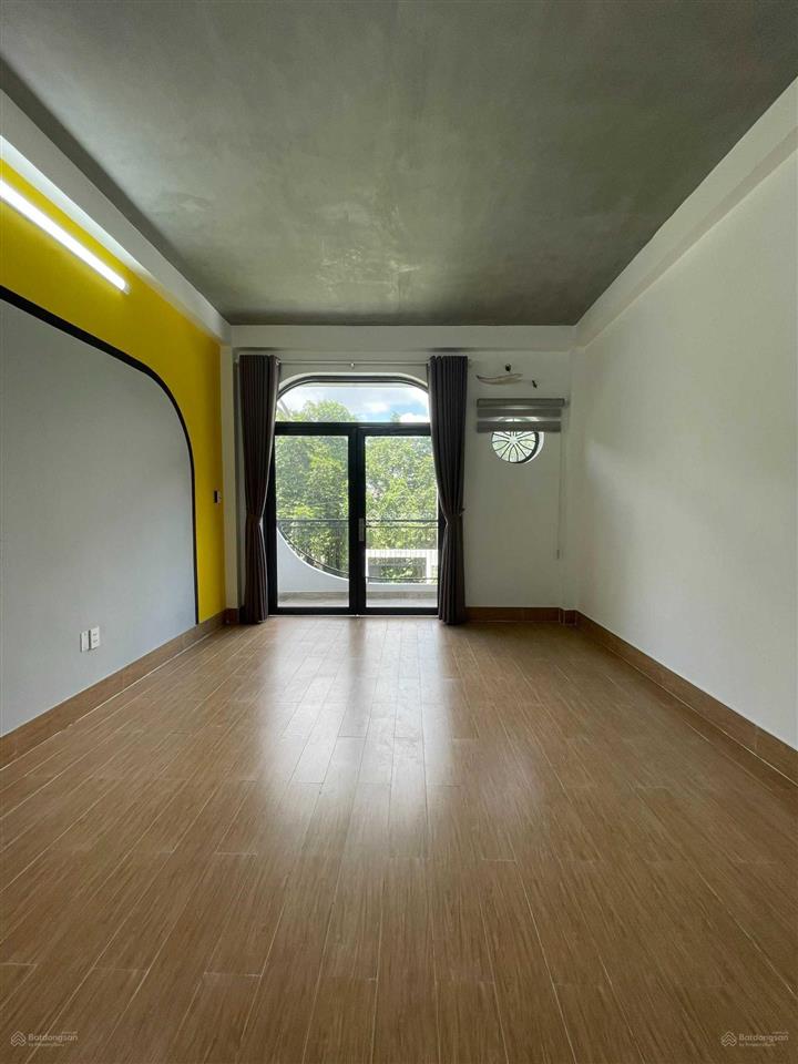 Phòng cho thuê wc, ban công riêng 2,5tr, khu dân cư hà huy giáp