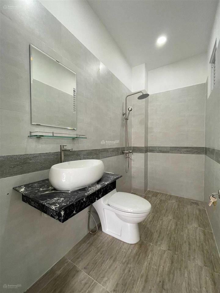 Phòng cho thuê wc, ban công riêng 2,5tr, khu dân cư hà huy giáp