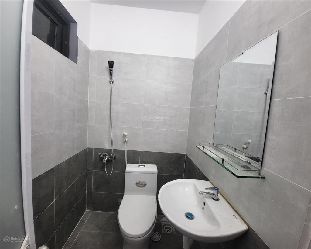 Phòng trọ cao cấp 2tr wc, bếp riêng, sân thượng, sân trước