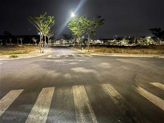 Chính chủ bán 60m2 tại richhome 2 hòa lợi  giá 1.1 tỷ công chứng ngay. hỗ trợ bank 70%