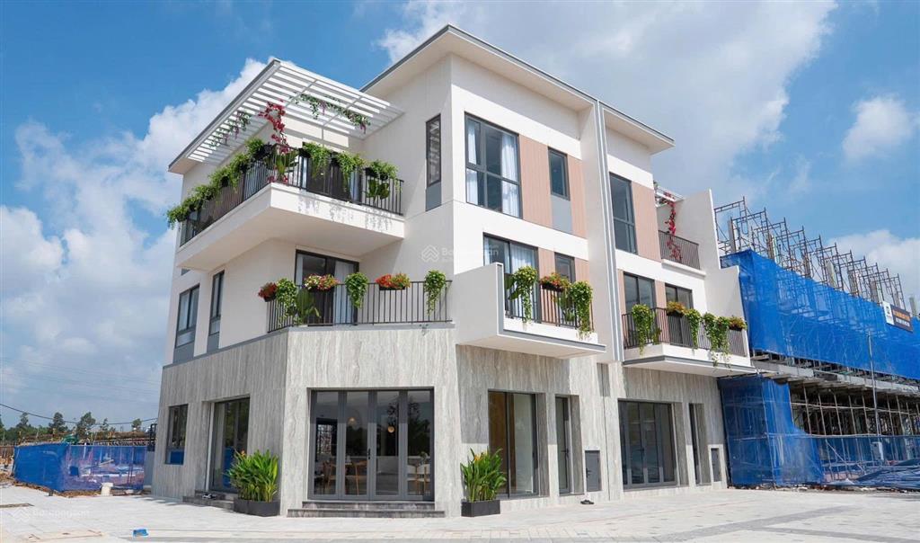 Cơ hội sở hữu cặp góc 2 mt đẹp nhất khu shophouse k. home new city chỉ với 1.8 tỷ  ls góp 5%/năm
