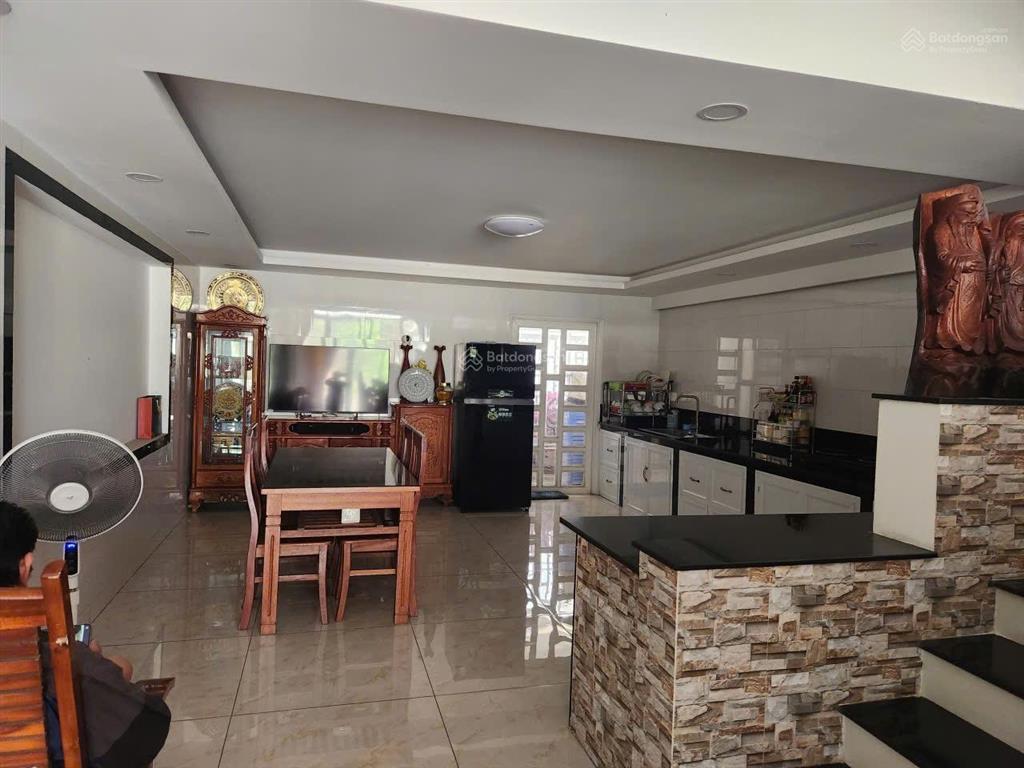 Bán nhà phố đường nk13 mỹ phước 3