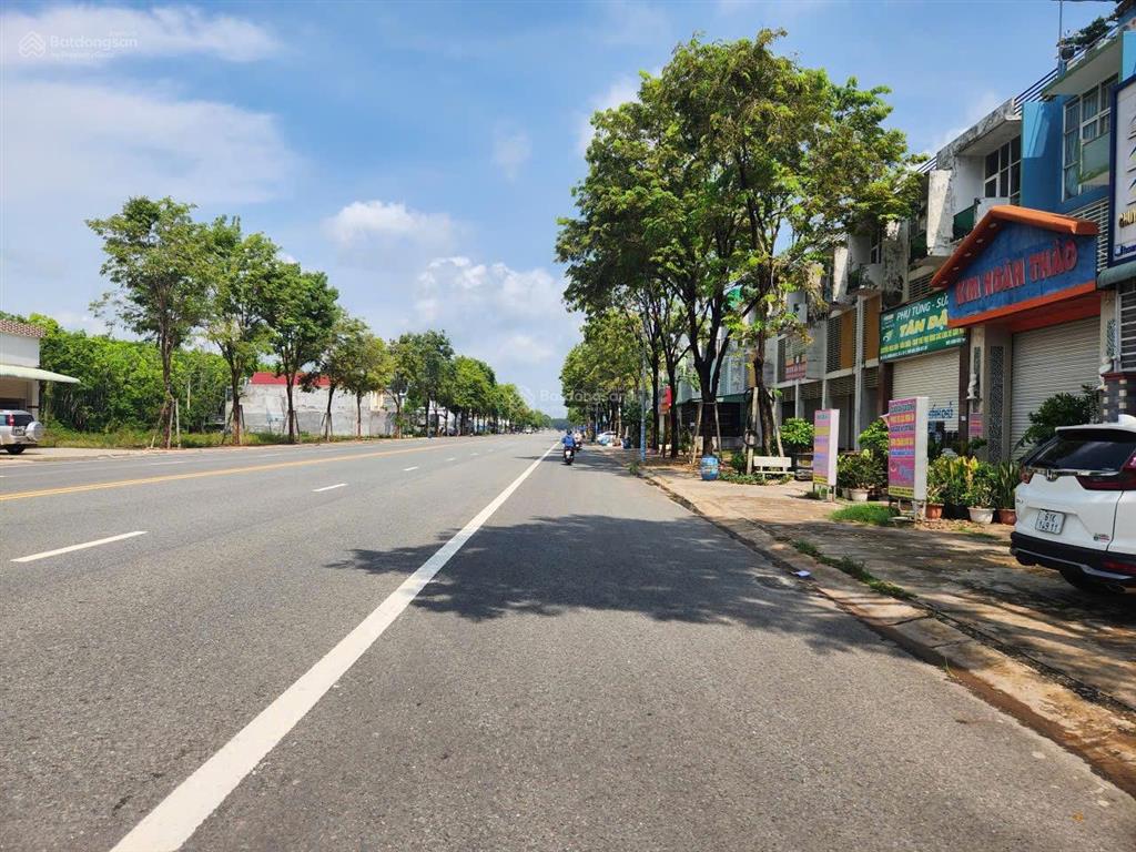 Bán nhà phố đường nk13 mỹ phước 3