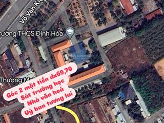 Cần bán lô góc 2 mặt tiền dx 70  định hòa  ngang khủng 14m