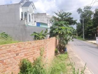 Cần bán hơn 1.3 hec đất mặt tiền đường nhựa sau chợ bến lớn