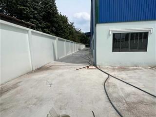 Bán xưởng 4000m2 mặt tiền đt 741