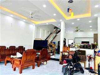 Bán nhà trệt lầu và tum đổ tấm gần ngã tư chiêu liêu, đường nhựa 10 m thông
