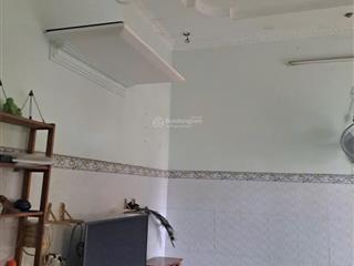 Chủ bán nhà cấp 4 sát đường nguyễn du vào 20 m , cách trường học dĩ an 1,2,3 tầm 100 m