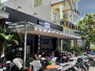 Chính chủ bán nhà ngang 8 m mặt tiền đường nhựa buôn bán , gần siêu thị bigc dĩ an