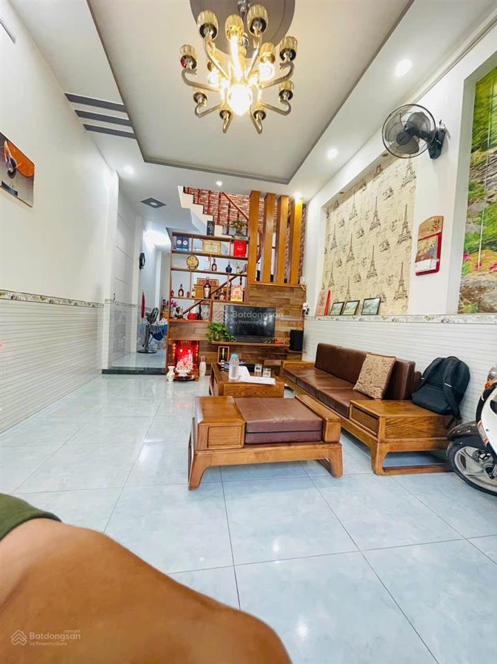 Chủ bán nhà trệt lầu đường bê tông 5 m, cách siêu thị bigc tâm 600 m tại phường đông hòa