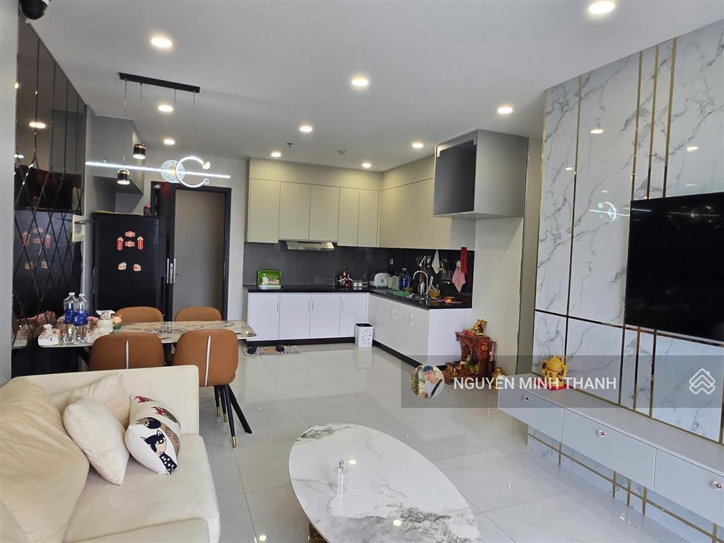 Chính chủ bán 3pn 2wc 100m2 tầng cao view sài gòn full nội thất chung cư cskyview chánh nghĩa