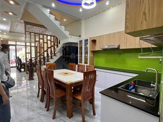 Chính chủ gởi bán trệt 2 lầu tại kdc lê phong, p. tân bình. dt 75m2 thổ 100%. đường nhựa vỉa hè 13m