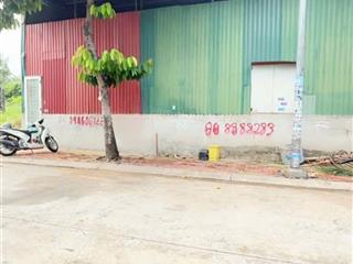 Chính chủ cần bán gấp 3 lô đất ngay ngã tư 550 vincom dĩ an. dt 15x24m không cấm tải, 2 mặt tiền