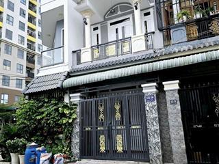 Chính chủ cần bán gấp trệt lầu ngay ql1k, giáp làng đhqg. sát chung cư bcon. đường nhựa 7m.dt 60m
