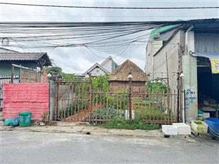 Mặt tiền gần bigc dĩ an. đường thông kinh doanh ngang gân 6m