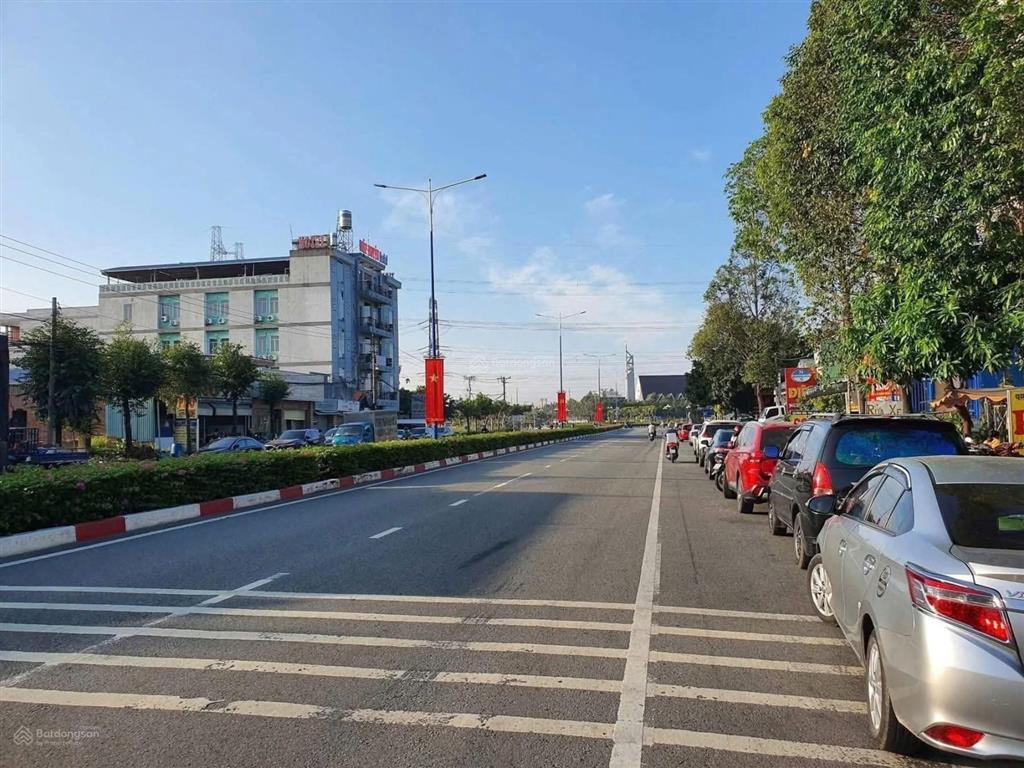 Chính chủ gửi bán lô góc mặt tiền võ văn kiệt, đối diện diện dự án đại nam tp mới
