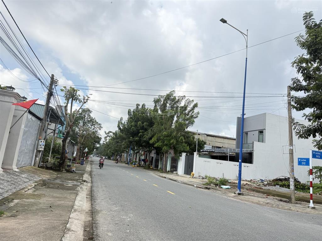 Chính chủ bán lô góc d12/n14 khu tái định cư phú mỹ phường phú tân (nay là phường bình dương)